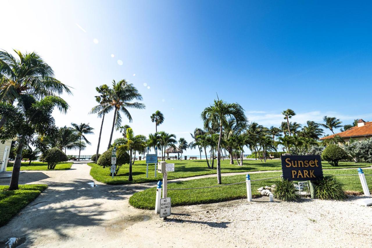 Vila Newly Renovated 3Br2Ba Duplex With Private Dock Key Colony Beach Exteriér fotografie